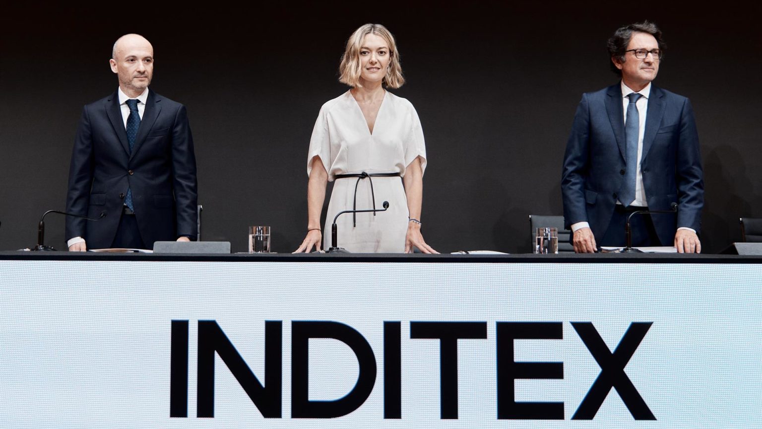 Inditex alcanza un acuerdo con el grupo Daher para la venta de su negocio en Rusia