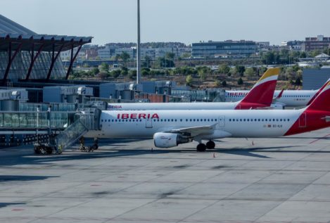 Las huelga de tripulantes de Iberia Express finaliza con 60 vuelos cancelados