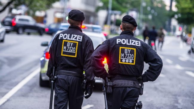 Al menos un muerto y dos heridos en un presunto atentado en Alemania
