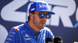 El 'efecto Alonso': se agotan las camisetas de Aston Martin mientras se hunden las de Alpine