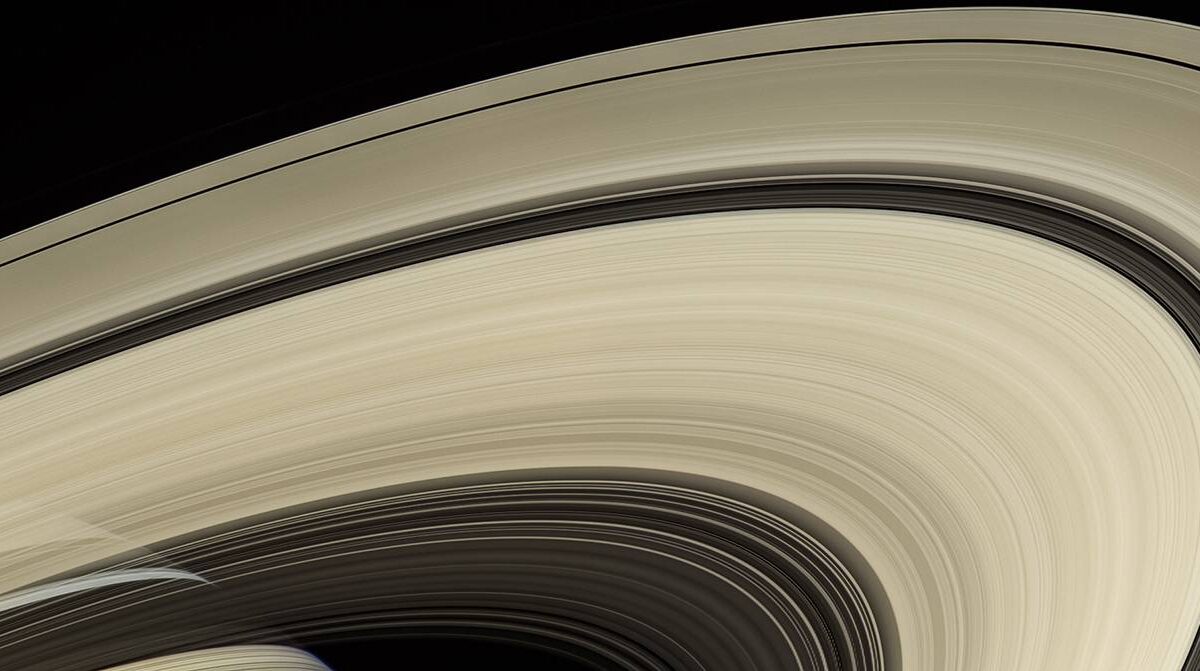 Descubren de dónde han podido emerger los anillos de Saturno