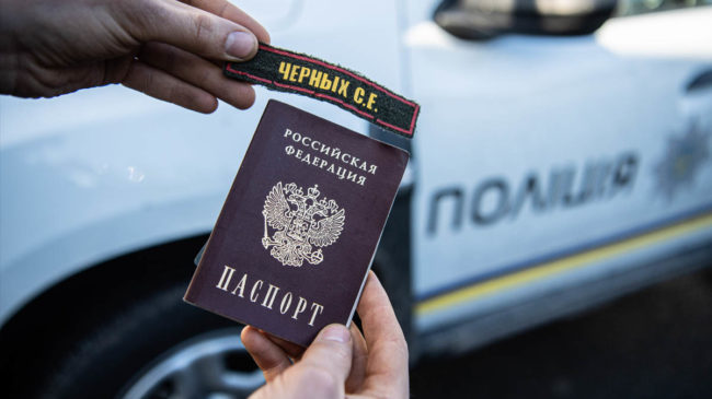 La Unión Europea restringe desde este lunes los visados a los ciudadanos rusos
