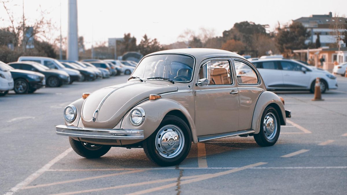 Los actual normativa de coches antiguos es de 1995. 