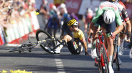 Primoz Roglic abandona La Vuelta a España tras sufrir una caída en la última etapa