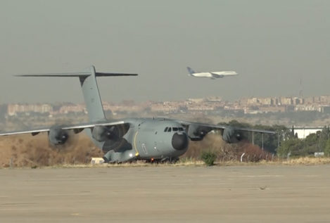 España envía a Ucrania un avión con munición de artillería de campaña de grueso calibre