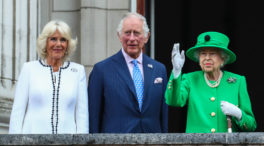 Reino unido se prepara para despedir a Isabel II y coronar a Carlos III