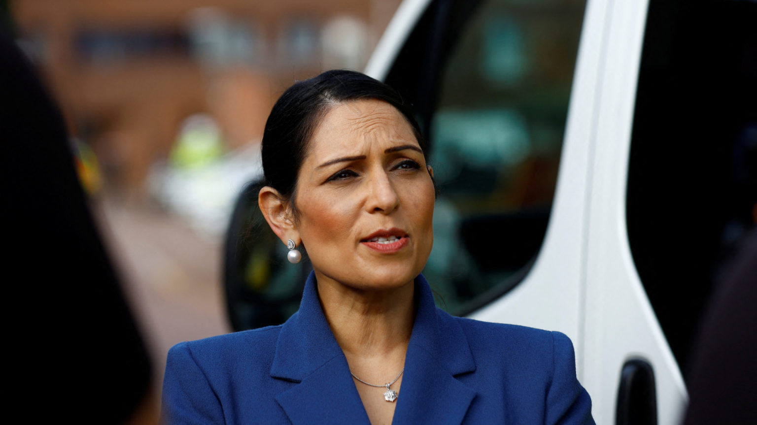 La ministra de Interior británica presenta su dimisión tras la victoria de Liz Truss