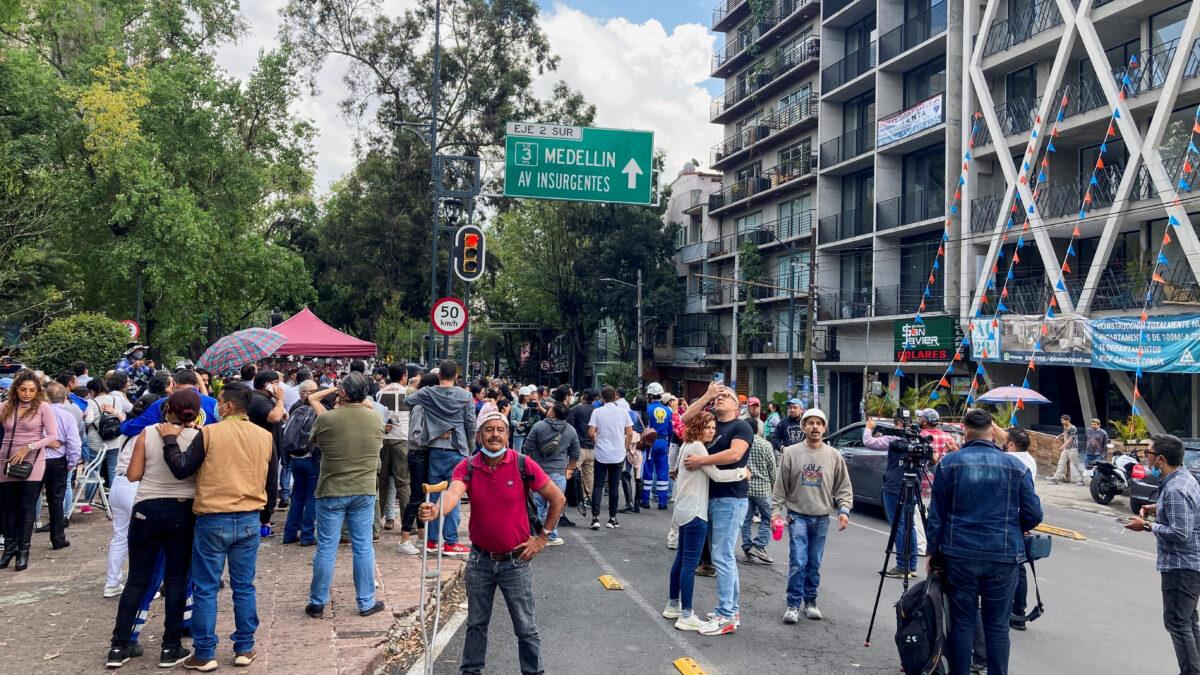 Un terremoto de 7,4 sacude México una hora después de un macrosimulacro nacional