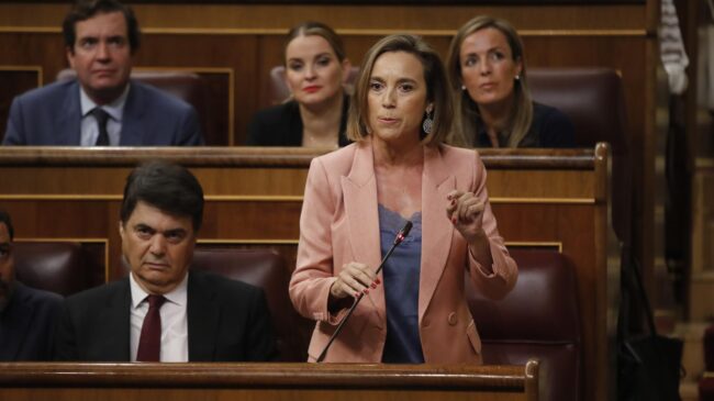 Sesión de control: Sánchez acusa al PP de defender el "programa de las energéticas" y Gamarra le reprocha que está alejado de la gente