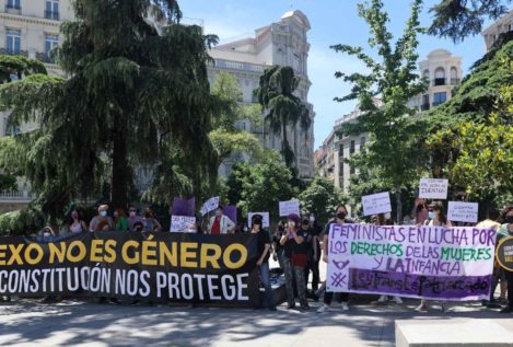 Las feministas llevarán expertos a las puertas del Congreso para denunciar la 'ley trans'