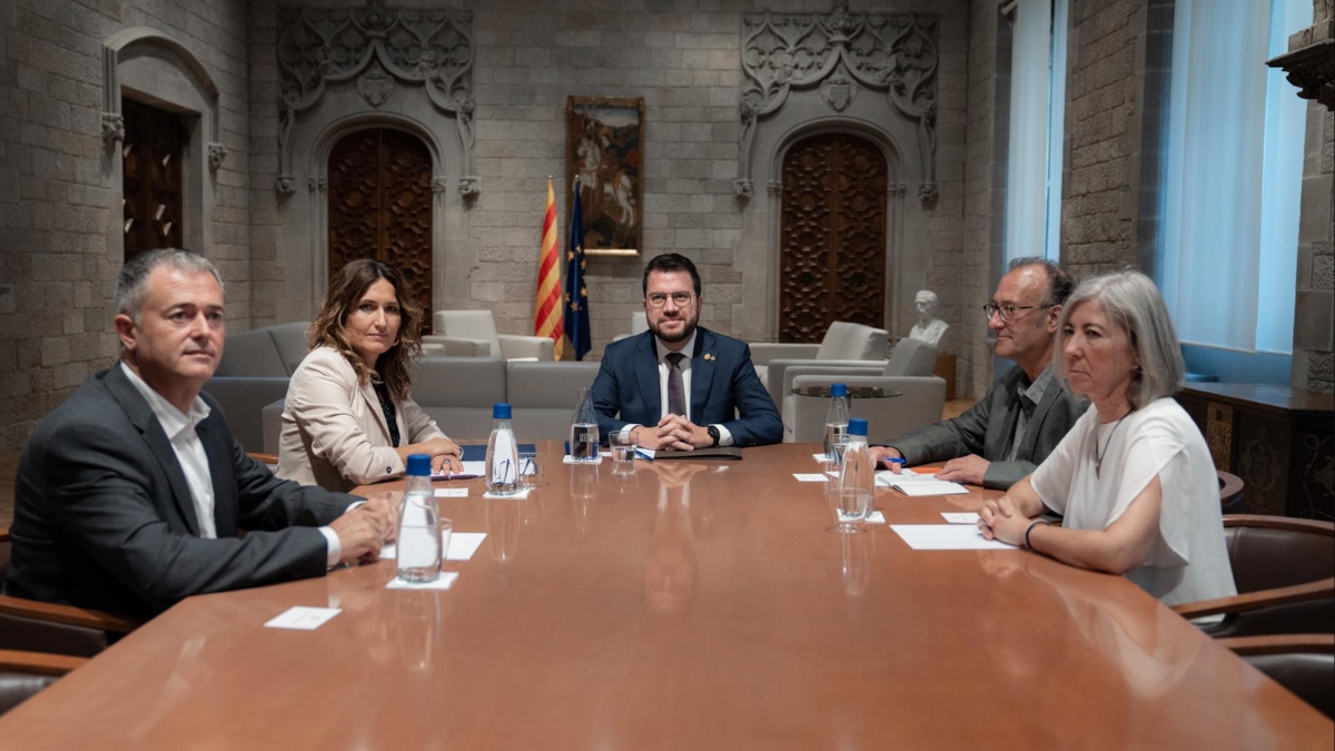 Puigdemont y su entorno quieren usar el quinto aniversario del 1-O para señalar a ERC otra vez