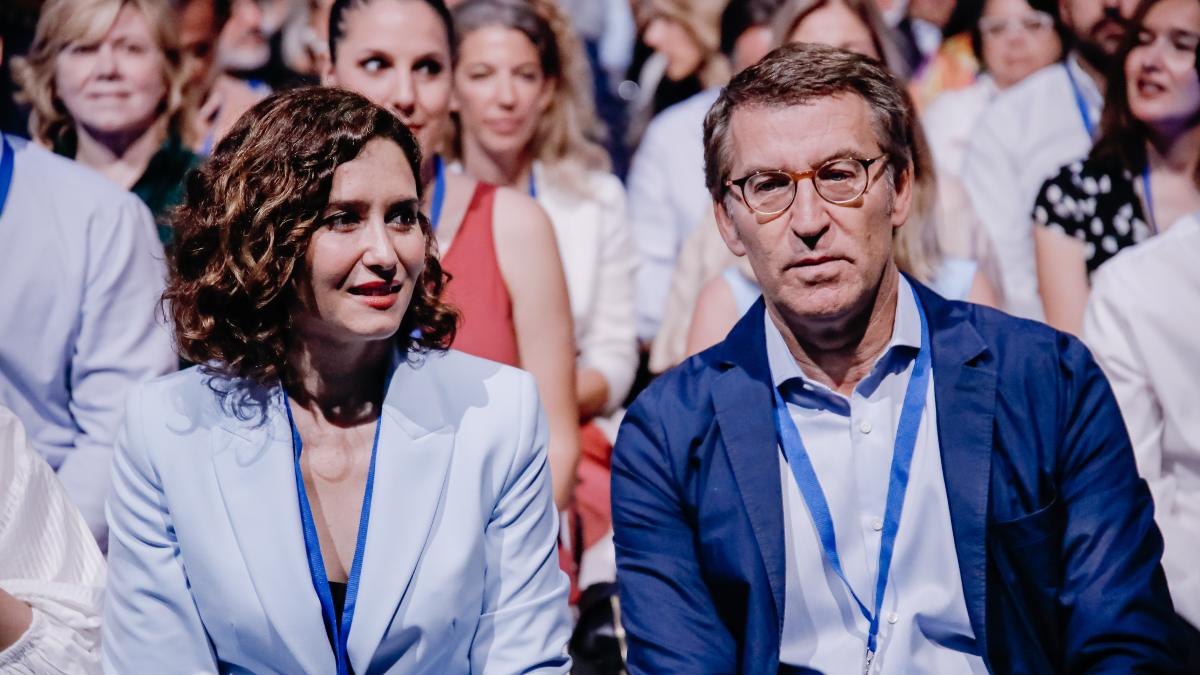 La posición de Ayuso sobre el aborto para menores descoloca al PP y da alas a Vox