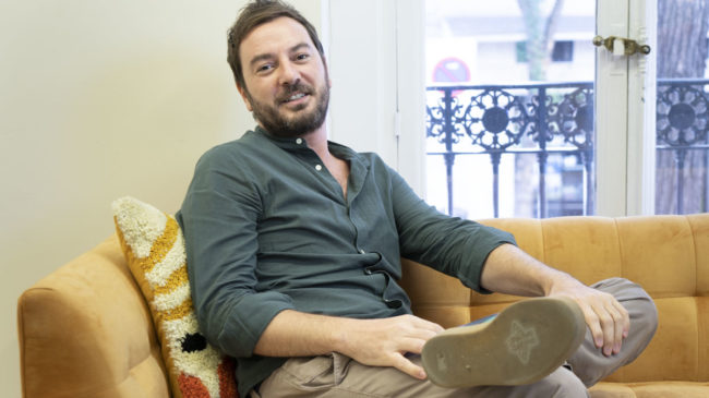 Jorge Bustos: «Hacer sátira de Sánchez es una obligación ética y estética»