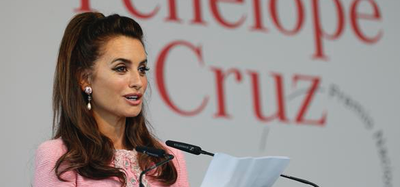 Penélope Cruz recibe el Premio Nacional de Cinematografía y lo destina a fines sociales