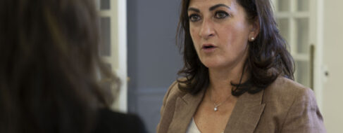 Concha Andreu, presidenta de La Rioja: «Los aires de Madrid no le sientan bien a Feijóo»