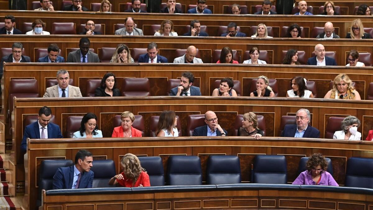 El PSOE negocia la reforma de la ley mordaza, aunque sus socios desconfían de que se apruebe en esta legislatura