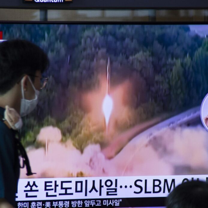 Corea del Norte dispara otros dos misiles balísticos al mar de Japón