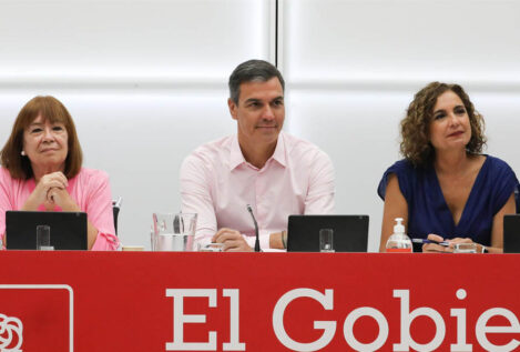 El PSOE afea a Feijóo y Abascal su reunión y pide saber si tienen un pacto como el de Italia