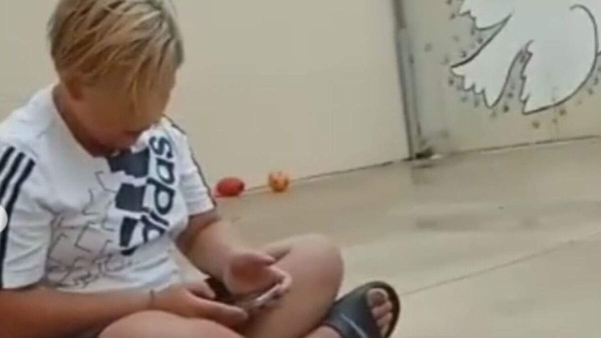 (VÍDEO) Denuncian con un vídeo el bullying que sufre un niño de 11 años y las redes se vuelcan para apoyarle