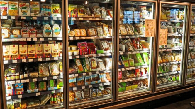 Los alimentos ultraprocesados se asocian con más cáncer colorrectal y enfermedad cardiaca