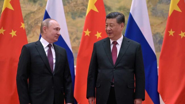 Putin dice que las relaciones con China son las "mejores de la historia" con mención especial al ámbito militar