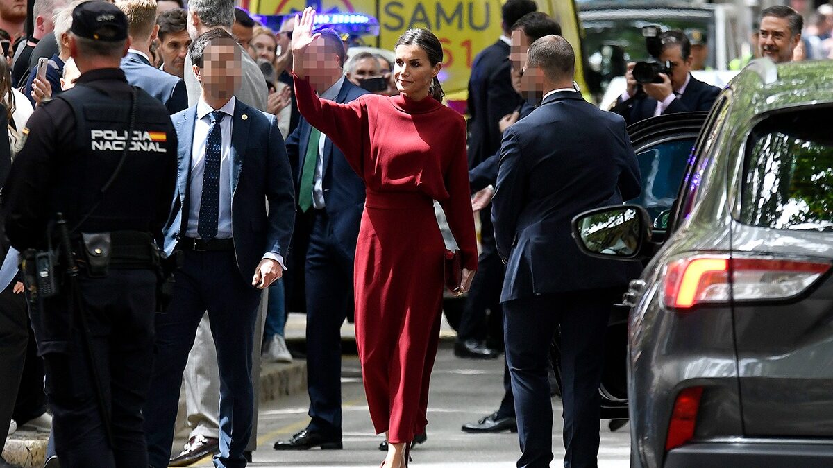 La reina Letizia reclama desde hace un año más escoltas mujeres en Zarzuela