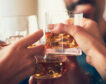 Cómo saber si tienes un problema con el alcohol: las diez señales que lo revelan