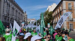 Miles de funcionarios se manifiestan en Madrid para reivindicar «una subida salarial justa»