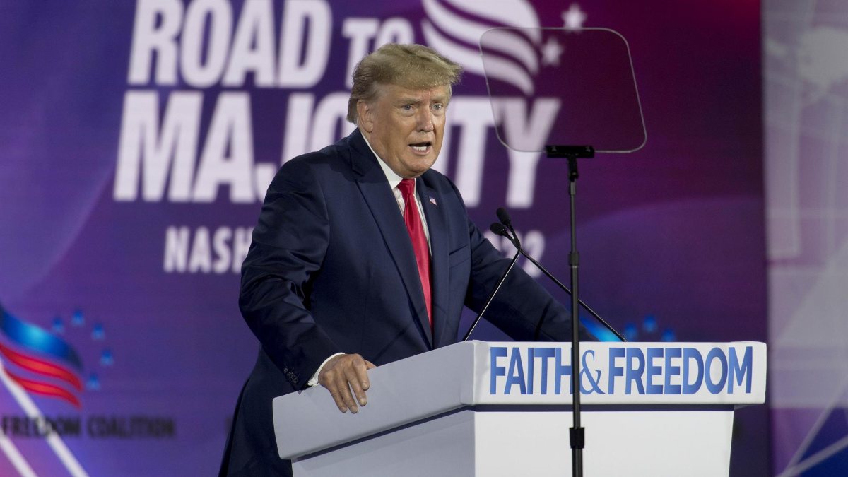 Los abogados de Trump aseguran que los documentos estaban «seguros» en su casa