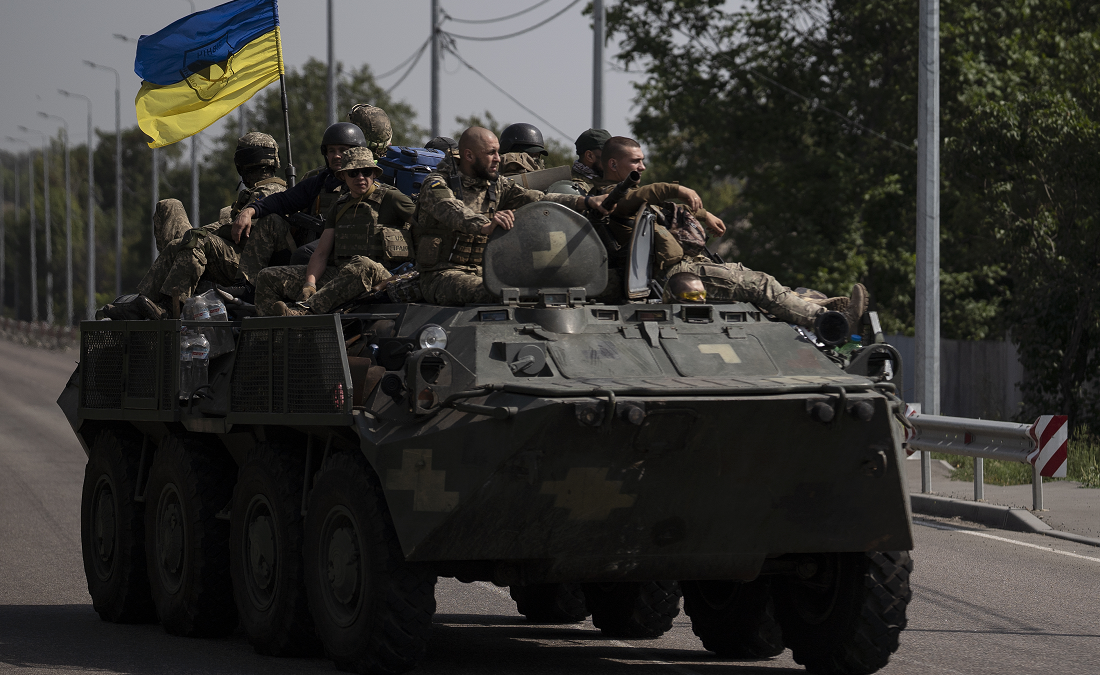 Ucrania contraataca en el Donbás  y recupera 6.000 kilómetros cuadrados de territorio ocupado por Rusia, según Kiev