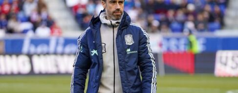 Quince futbolistas de la Selección femenina exigen coordinadamente la salida del técnico