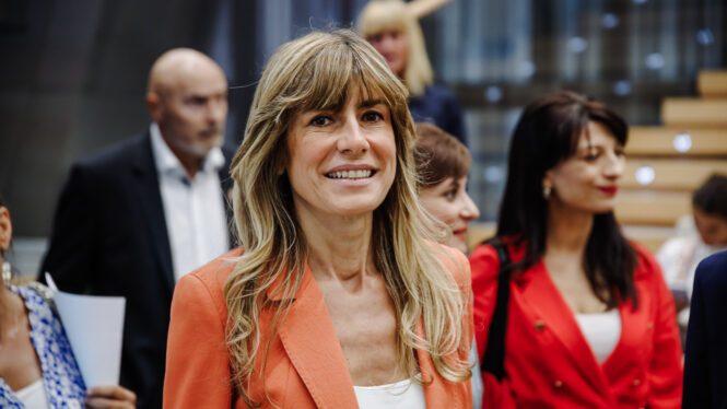 Begoña Gómez, la mujer de Sánchez, asesora a empresas «hacia un futuro sostenible»
