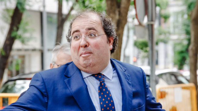 Alberto Casero vuelve a equivocarse en una votación y apoya que se investigue a Rajoy