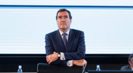 Garamendi acusa a Díaz de «planificación soviética» por querer regular precios