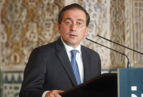 Albares dice que el pacto con Rabat «está vigente» pese a las declaraciones de Sánchez