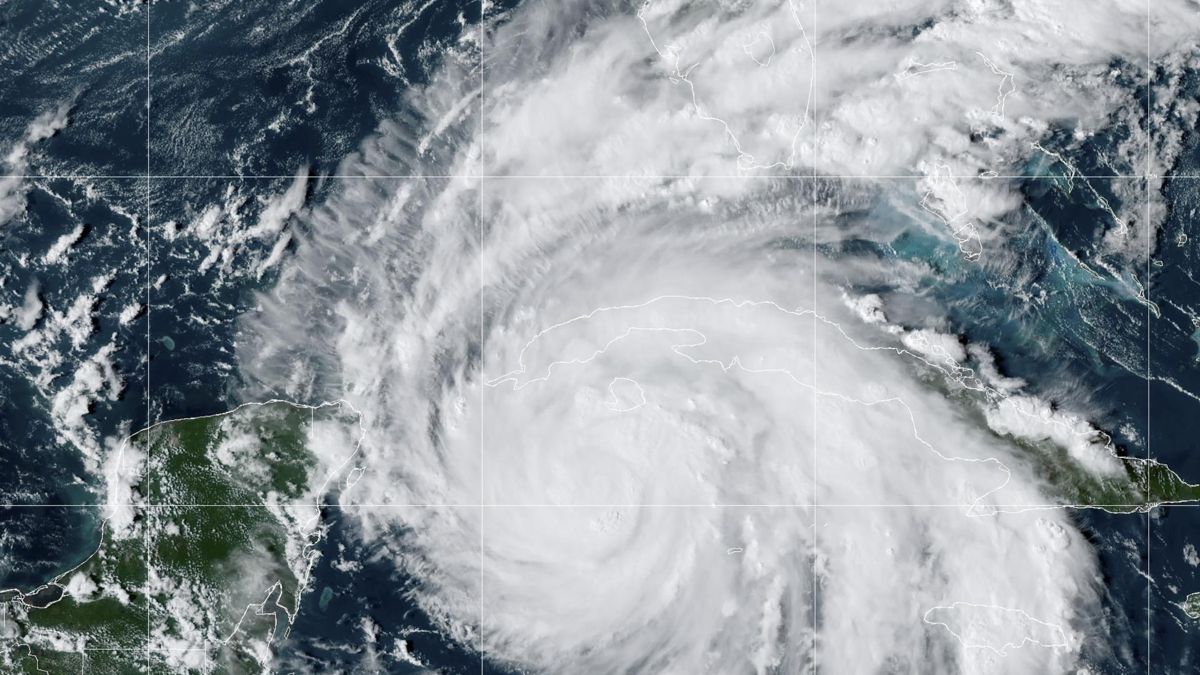 Cuba sufre un apagón total por el paso del huracán ‘Ian’