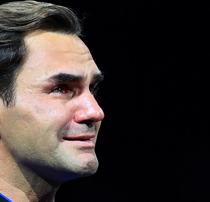 Federer se despide emocionado del tenis con una derrota junto a Rafa Nadal en la Copa Laver