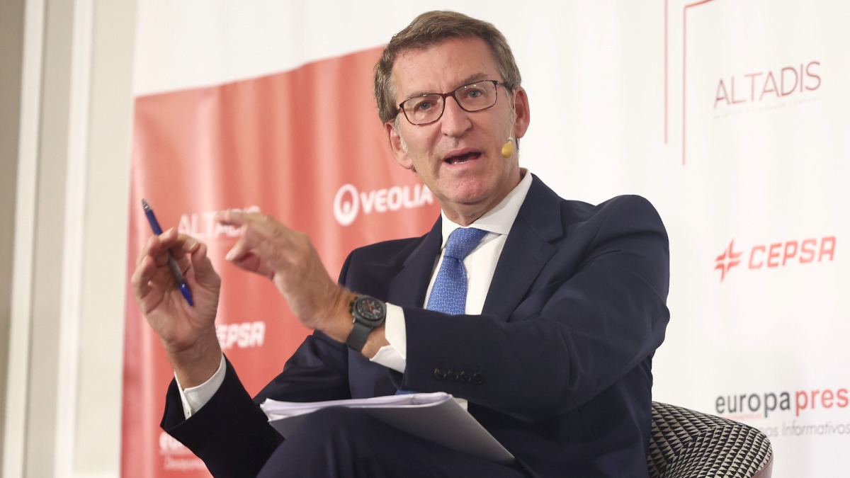 Feijóo asegura a Lesmes que desea renovar el Poder Judicial y culpa al Gobierno del bloqueo