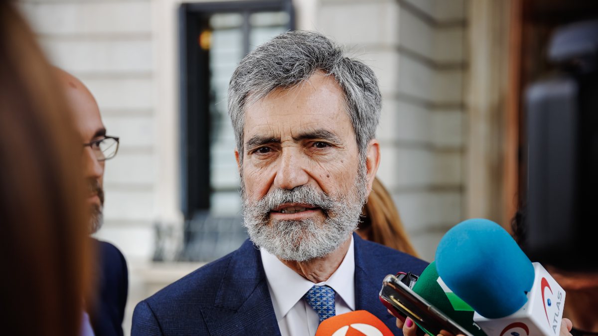 Lesmes renuncia a postularse para el Constitucional y denuncia ataques en su contra
