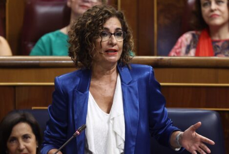 El Gobierno estudia subir los impuestos a los 'ricos' tras la rebaja fiscal en Andalucía