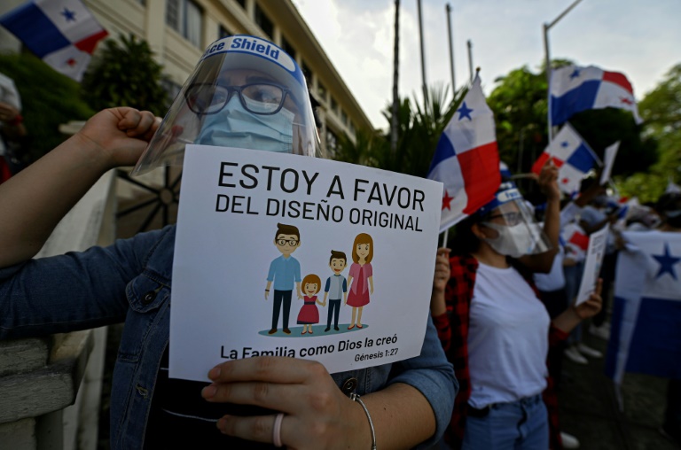 Panamá rechaza el matrimonio igualitario, el aborto y el uso recreativo del cannabis, según una encuesta