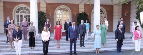 La productora de la serie sobre Pedro Sánchez no encuentra televisión que la quiera emitir