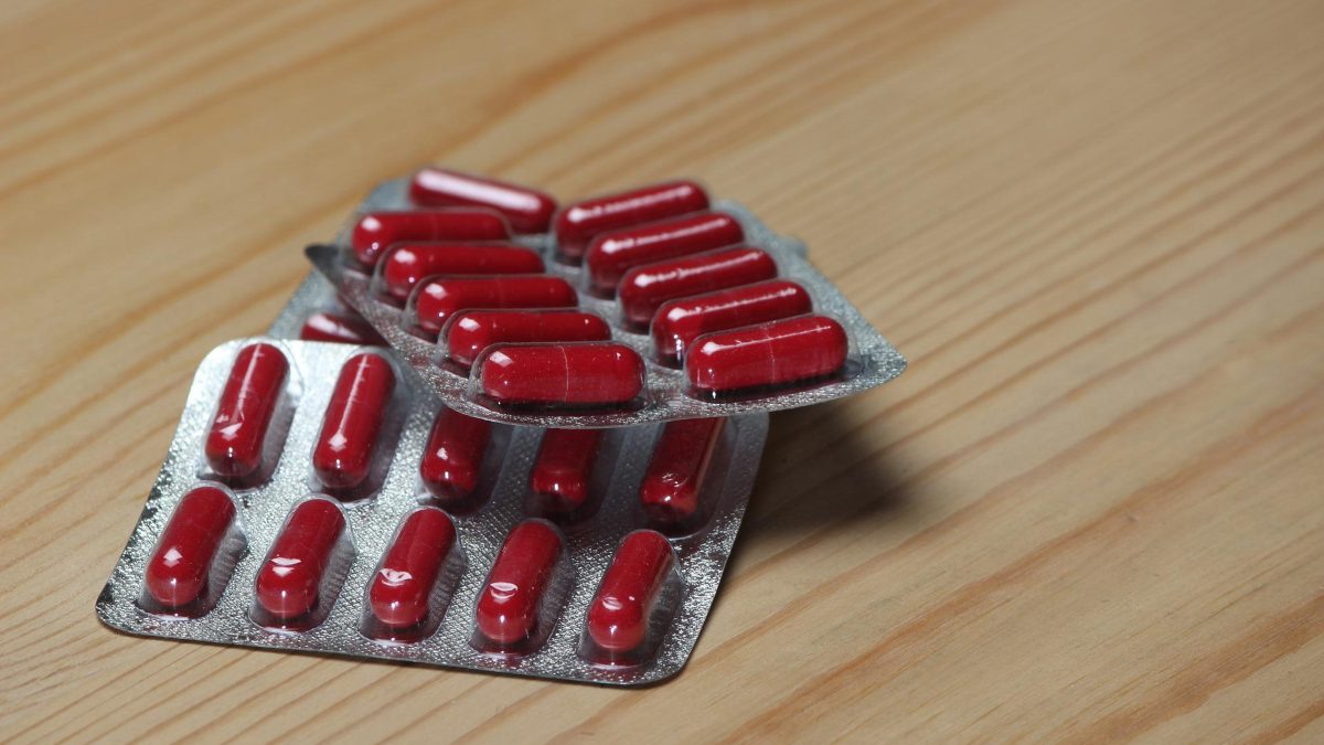 Sepsis, uno de los efectos secundarios del Nolotil: qué es y cómo tratarla