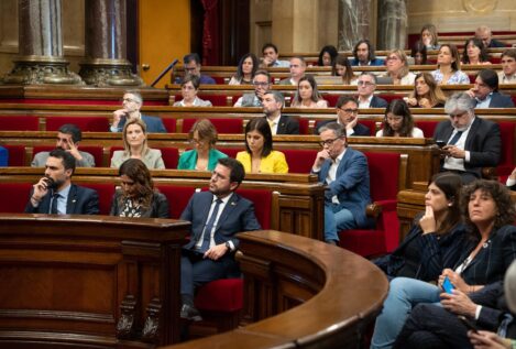 El Parlament rechaza que Aragonès vaya a una cuestión de confianza con el 'no' de Junts