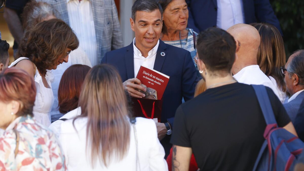 Moncloa cuela a varios cargos del PSOE entre los «ciudadanos» que asistieron al acto de Sánchez