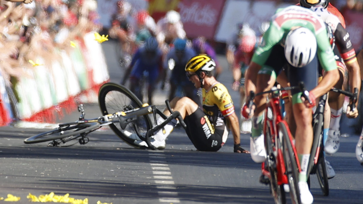 Primoz Roglic abandona La Vuelta a España tras sufrir una caída en la última etapa