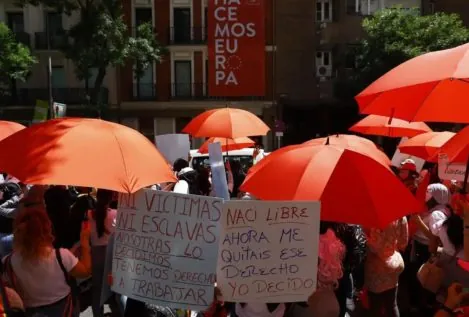 Los defensores de la prostitución convocan una protesta ante el Congreso contra el Gobierno