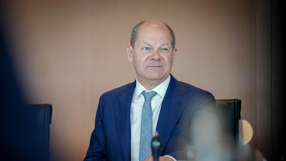 Scholz exhorta a Putin a buscar una solución diplomática a la guerra en Ucrania