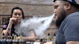 China prohíbe los cigarrillos electrónicos de sabores diferentes al del tabaco a partir de octubre