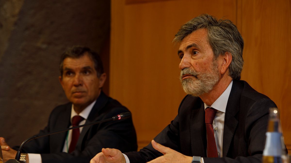 El bloque conservador del CGPJ acuerda paralizar la renovación del Constitucional